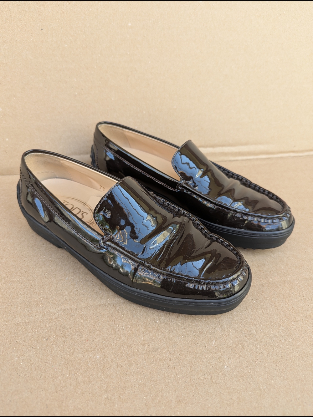 Tod's Patent Leather Penny Loafers Women's Brown 7.5 Driving Shoes Moccasins